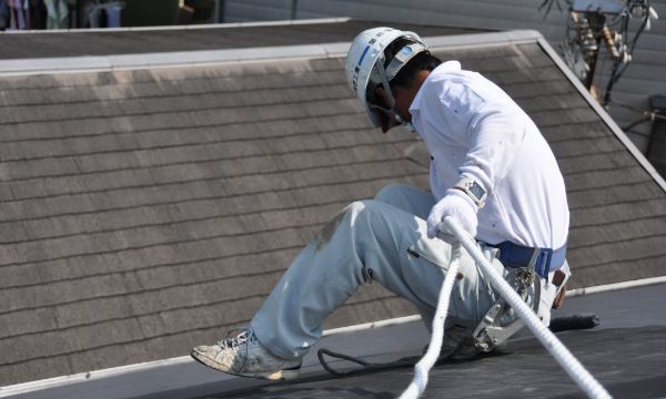 高い技術力での屋根塗装