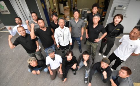 大阪　防水工事　集合写真　職人　人材